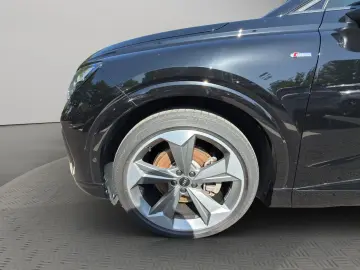 AUDI Q4 40 e-tron S line LED Navi HuD Kamera