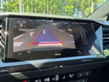 AUDI Q4 40 e-tron S line LED Navi HuD Kamera