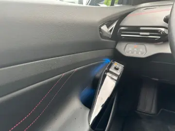 VW ID.4 GTX 4M 82 kWh  PANO  360   IQ.LIGHT  ACC  C