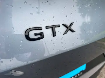 VW ID.4 GTX 4M 82 kWh  PANO  360   IQ.LIGHT  ACC  C