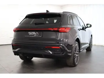 AUDI Q5 2.0 TDI quattro S-line S-tronic Navi LED AHK