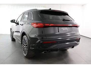 AUDI Q5 2.0 TDI quattro S-line S-tronic Navi LED AHK