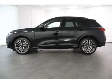 AUDI Q5 2.0 TDI quattro S-line S-tronic Navi LED AHK