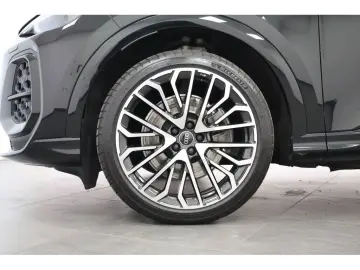 AUDI Q5 2.0 TDI quattro S-line S-tronic Navi LED AHK