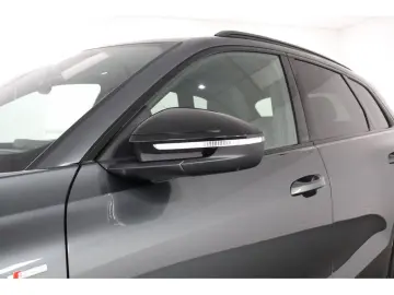 AUDI Q5 2.0 TDI quattro S line S tronic LED AHK B&O
