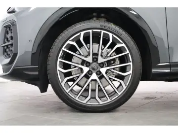 AUDI Q5 2.0 TDI quattro S line S tronic LED AHK B&O