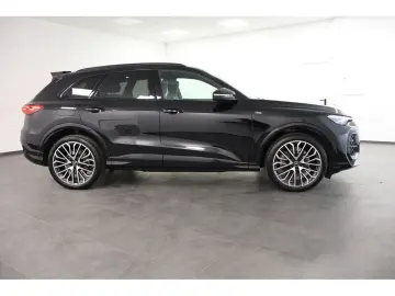 AUDI Q5 2.0 TDI quattro S-line S tronic Navi LED AHK