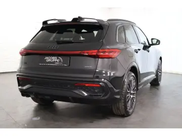 AUDI Q5 2.0 TDI quattro S-line S tronic Navi LED AHK