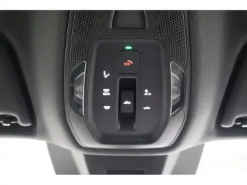 AUDI Q5 2.0 TDI quattro S-line S tronic Navi LED AHK