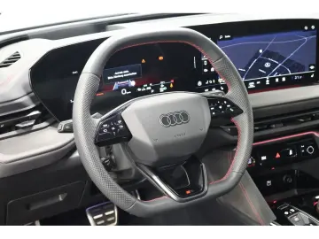 AUDI Q5 2.0 TDI quattro S-line S-tronic Navi LED AHK