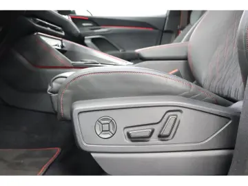 AUDI Q5 2.0 TDI quattro S-line S-tronic Navi LED AHK