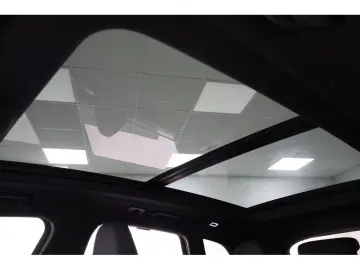 AUDI Q5 2.0 TDI quattro S-line S-tronic Navi LED AHK