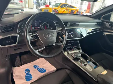 AUDI A6  55 TFSI quattro Black  design S-tronic LED