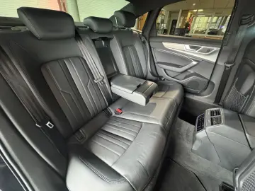 AUDI A6  55 TFSI quattro Black  design S-tronic LED