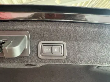 AUDI A6  55 TFSI quattro Black  design S-tronic LED