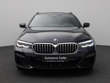 BMW 530d xD M Sport Panorama Kamera HUD HiFi Komfort