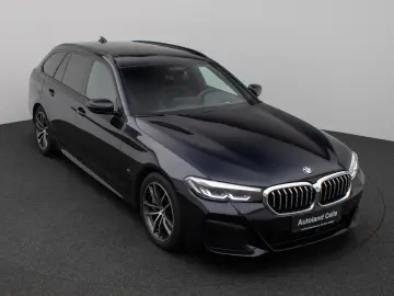 BMW 530d xD M Sport Panorama Kamera HUD HiFi Komfort