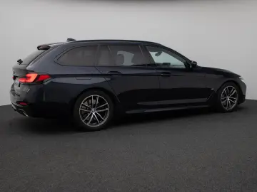 BMW 530d xD M Sport Panorama Kamera HUD HiFi Komfort