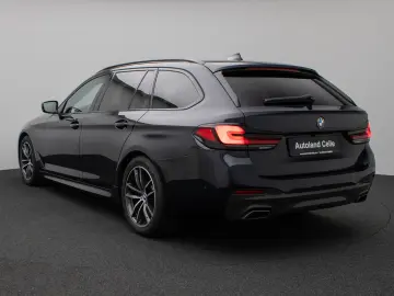 BMW 530d xD M Sport Panorama Kamera HUD HiFi Komfort