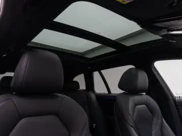 BMW 530d xD M Sport Panorama Kamera HUD HiFi Komfort