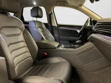 VW Touareg 3.0 V6 TDI 4Mot. Atmosphere  Navi  Sitzh