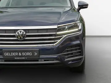 VW Touareg 3.0 TDI Leder LED Luftfederung AHK ACC