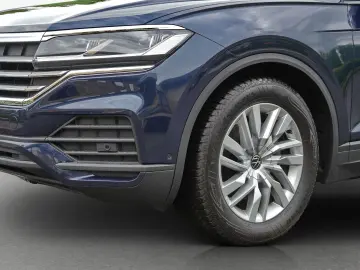 VW Touareg 3.0 TDI Leder LED Luftfederung AHK ACC