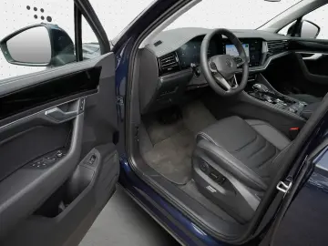 VW Touareg 3.0 TDI Leder LED Luftfederung AHK ACC