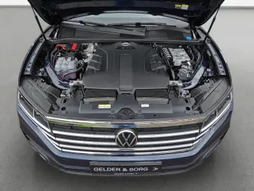 VW Touareg 3.0 TDI Leder LED Luftfederung AHK ACC