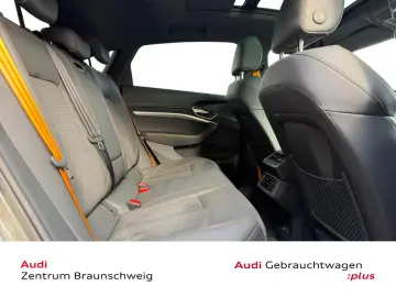 AUDI e-tron Sportback S line 55 quattro MATRIX-LED Re