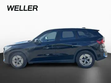 BMW iX1 xDrive30 LivePlus SpoSi SHZ RFK AdapMFwk LED