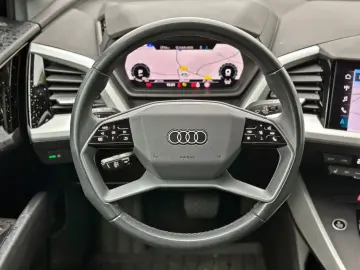 AUDI Q4 e-tron 40 NAVI  KAMERA PARKASSIST PRIVACY ACC