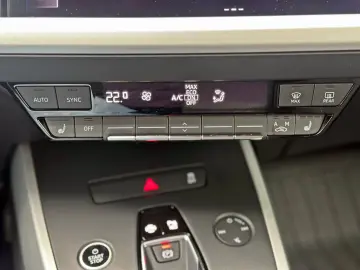 AUDI Q4 e-tron 40 NAVI  KAMERA PARKASSIST PRIVACY ACC