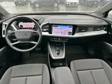 AUDI Q4 e-tron 40 NAVI  KAMERA PARKASSIST PRIVACY ACC