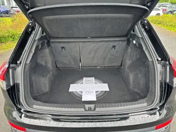 AUDI Q4 e-tron 40 NAVI  KAMERA PARKASSIST PRIVACY ACC