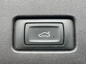 AUDI Q4 e-tron 40 NAVI  KAMERA PARKASSIST PRIVACY ACC