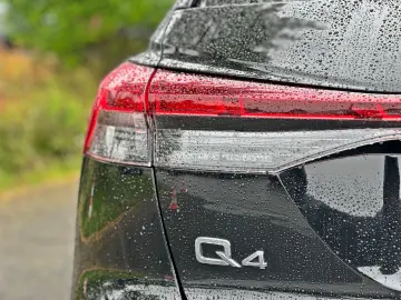 AUDI Q4 e-tron 40 NAVI  KAMERA PARKASSIST PRIVACY ACC