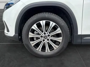 MERCEDES-BENZ EQA 250 PROGRESSIVE LED AMBI TEMP PANO KAM AHK