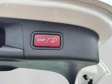 MERCEDES-BENZ EQA 250 PROGRESSIVE LED AMBI TEMP PANO KAM AHK
