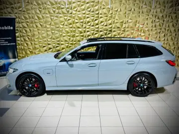 BMW 330e Touring M-SPORTPAKET PANORAMA LASER HARMAN