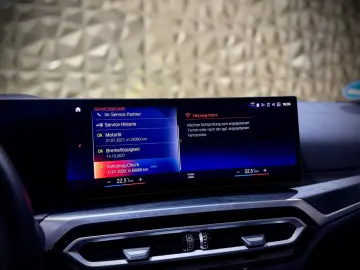 BMW 330e Touring M-SPORTPAKET PANORAMA LASER HARMAN