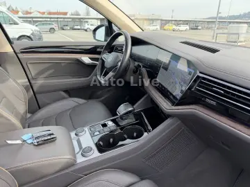VW Touareg 3.0 TDI Atmosphere PAN MATR LUFT 360 VOL