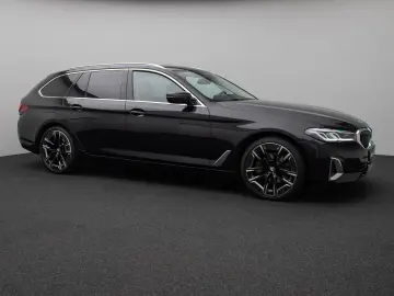 BMW 520d xD LuxuryLine Panorama Laser TV HUD DAB H K