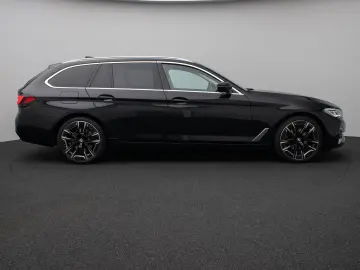 BMW 520d xD LuxuryLine Panorama Laser TV HUD DAB H K