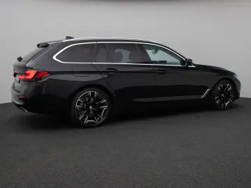 BMW 520d xD LuxuryLine Panorama Laser TV HUD DAB H K