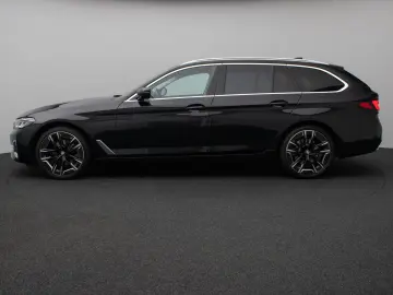 BMW 520d xD LuxuryLine Panorama Laser TV HUD DAB H K