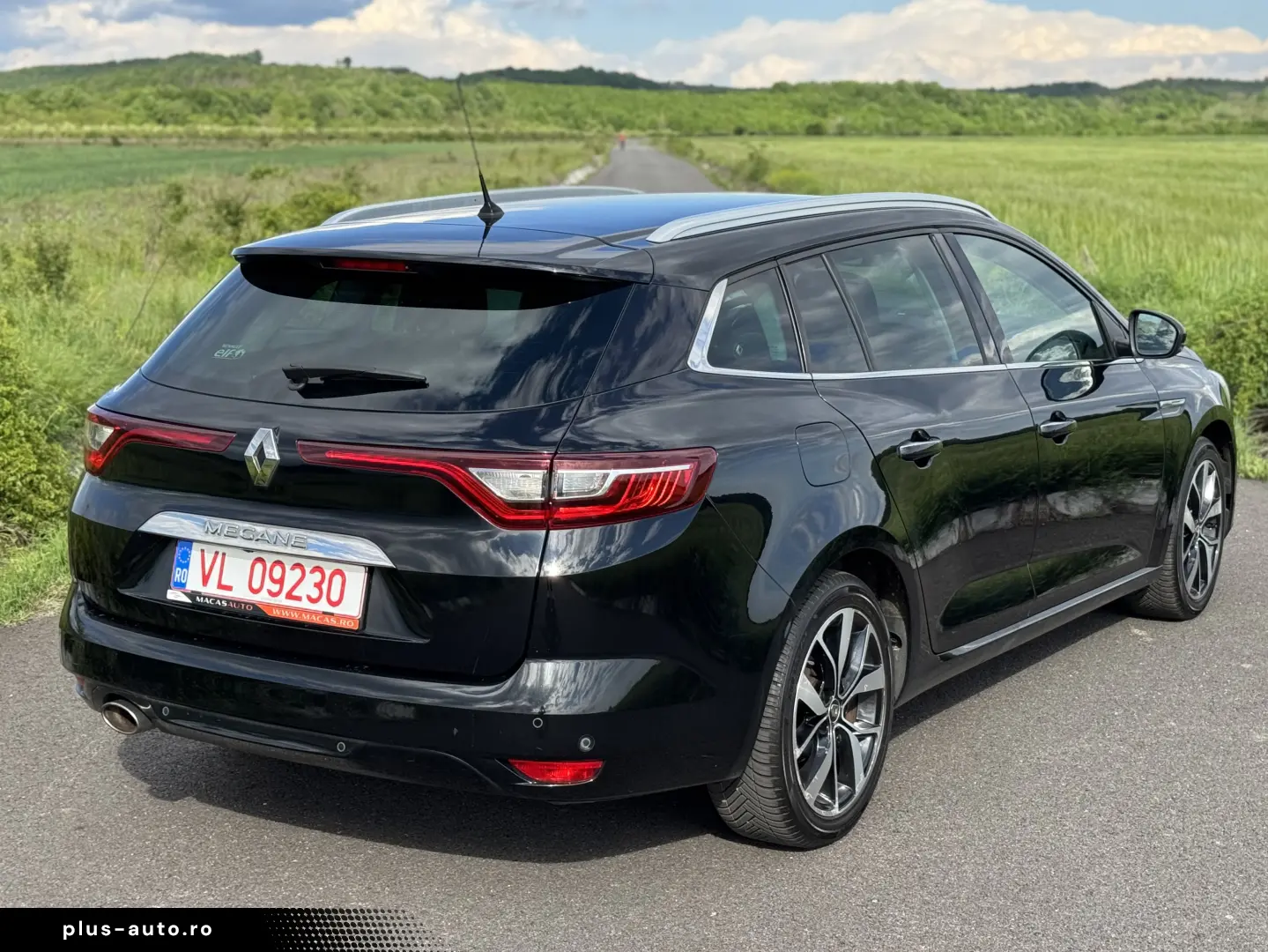 Renault Megane 1.3 TCe Bose Edition TVA Deductibil