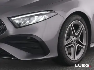 MERCEDES-BENZ A 220 d Lim AMG MBUX LED KeyGo Kamera …