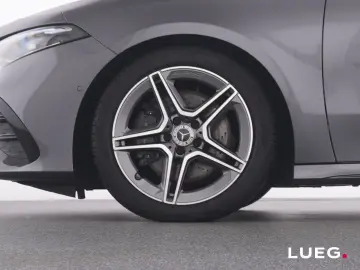 MERCEDES-BENZ A 220 d Lim AMG MBUX LED KeyGo Kamera …