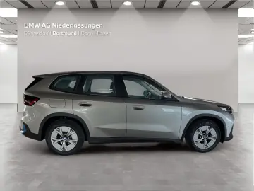 BMW iX1 xDrive30 Driv.Assist  Kamera Sportsitze LED